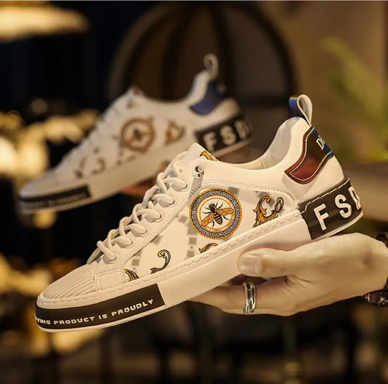 

Luxury Brands Men's Trends Casual Shoes Print White Flats Skateboard Shoes Street Cool Slip-on Sneakers