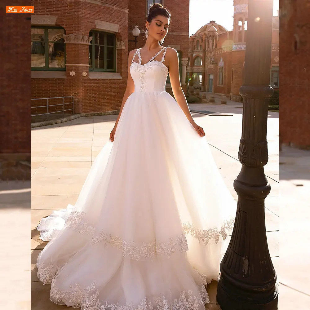 

Spaghetti Straps Sleeveless Wedding Dress Vestidos De Noiva Lace Appliques Tulle A Line Court Train Bridal Gown Robe De Mariée