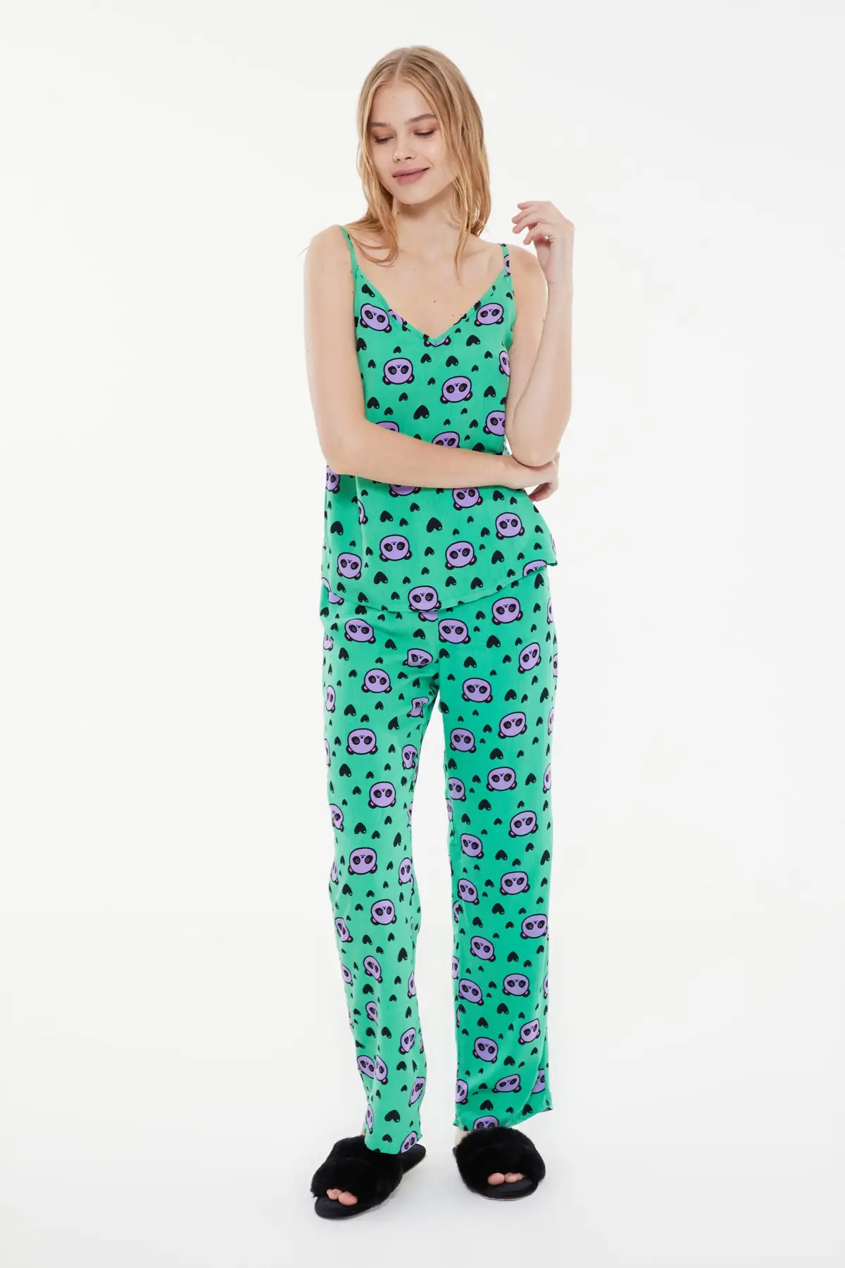 

Trendyol Polka Dot Woven Pajamas set THMSS21PT0762