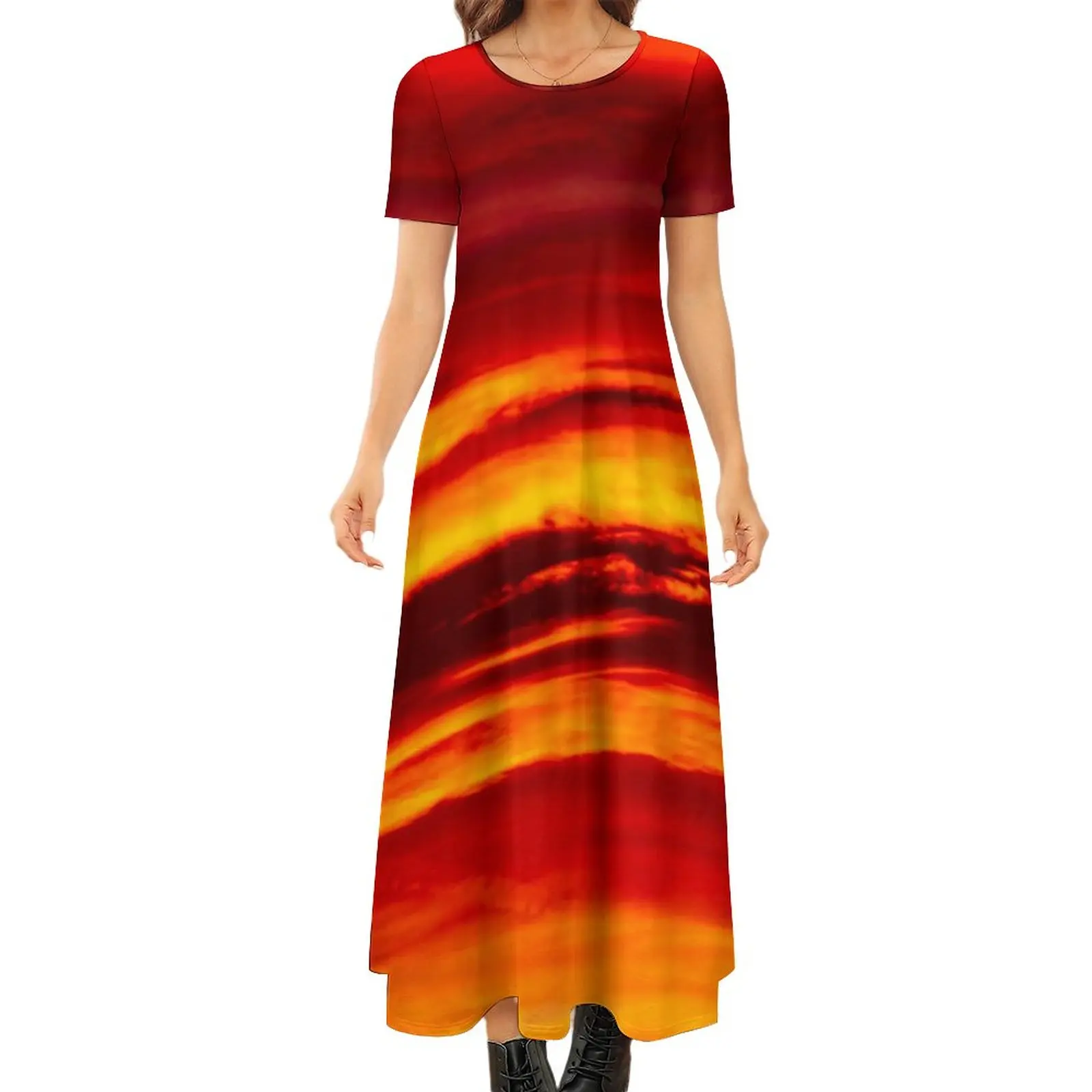 

Платье-макси ярко-красное С закатом, длинное в богемном стиле, с ярким рисунком неба, с коротким рукавом, в уличном стиле