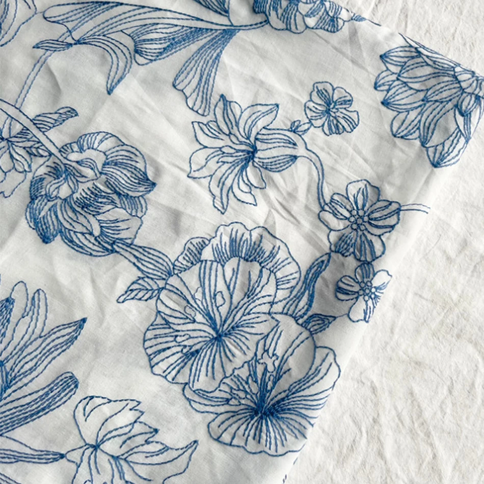 Шторы с вышивкой и рюшами