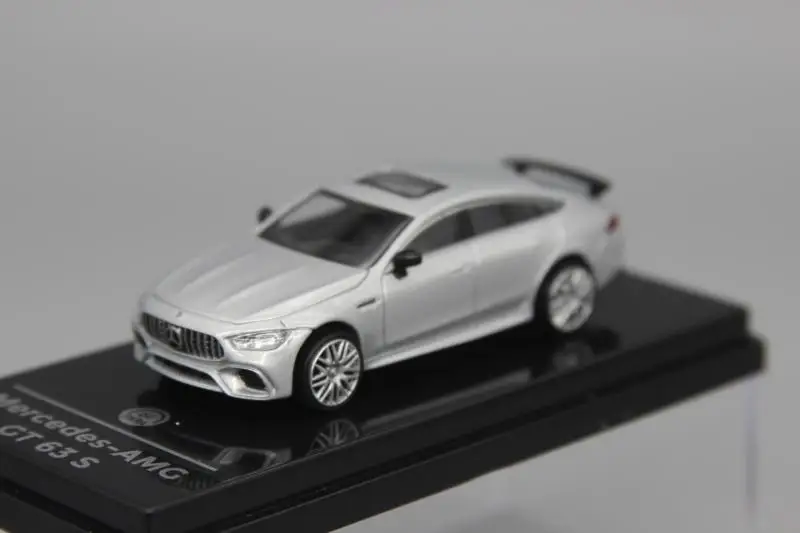 Серебряная коллекция литых моделей автомобилей пара64 1:64 Mercedes-AMG GT 63 S