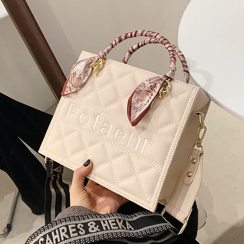 

Textured Handbags Women's Bags 2022 New Fashionable Foreign Handbag Online Celebrity Slung Small Square Bag