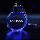 Брелок со светодиодной подсветкой, брелок с хрустальной бутылкой и логотипом автомобиля для Lada, Ford, Chevrolet, Hyundai, Kia, Nissan, Mazda, Renault, Skoda, Dacia, Daewoo