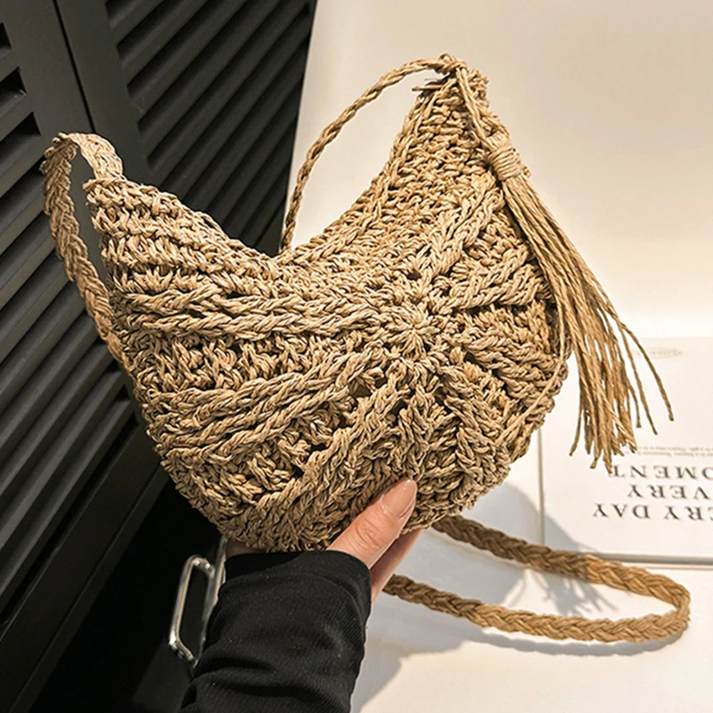 Женская маленькая сумка через плечо с ремнем