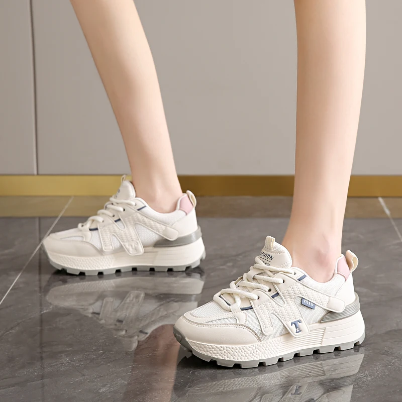 Женские прогулочные туфли CRLAYDK 2024 модные кроссовки на массивной платформе