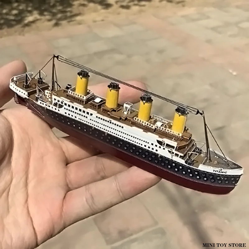 

Puzzle For Adults 3D Handmade Assembled Model Toy Full Metal Stainless Steel Colorful Titanic Puzzles Desktop Bookshelf Ornament