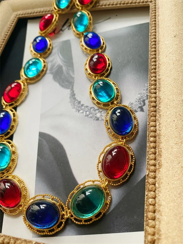 

Массивное ожерелье с геометрическим стеклом для женщин, дизайнерские ювелирные изделия, подиумный редкий набор в стиле панк Kpop Mix 4027