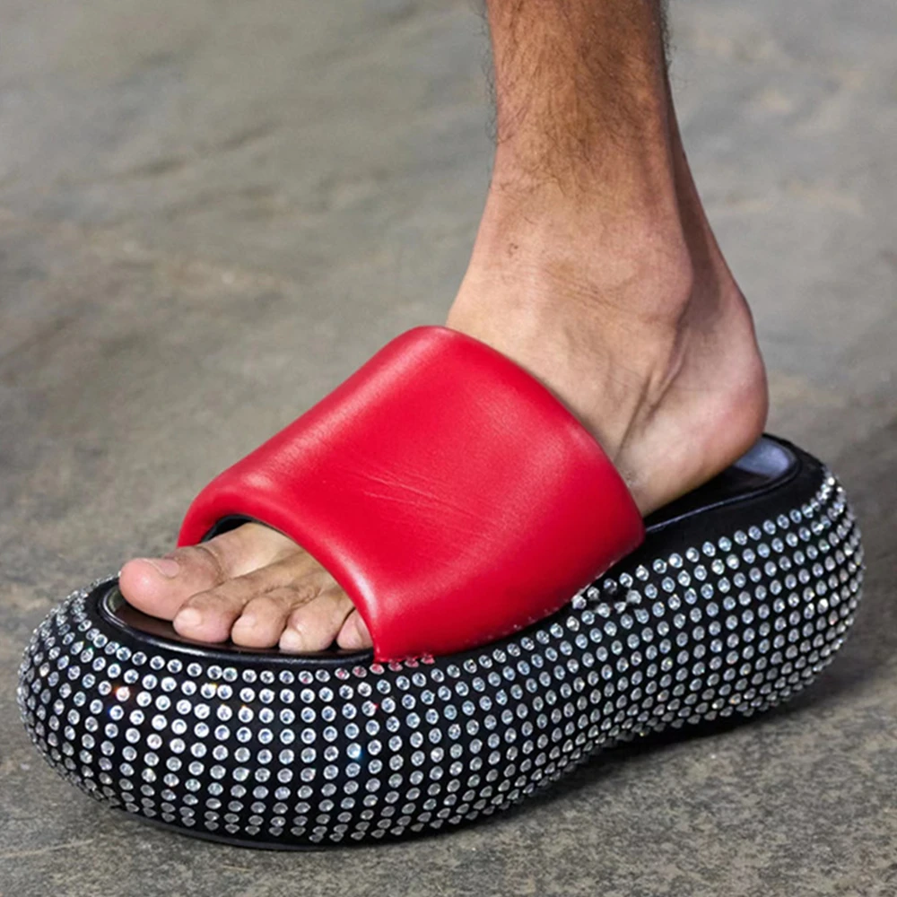 Summer Platform Women Slippers Chic Thick Bottom Beach Slides Crystal Platform Soft Slip On Casual Shoes Outdoor Flats Sandals