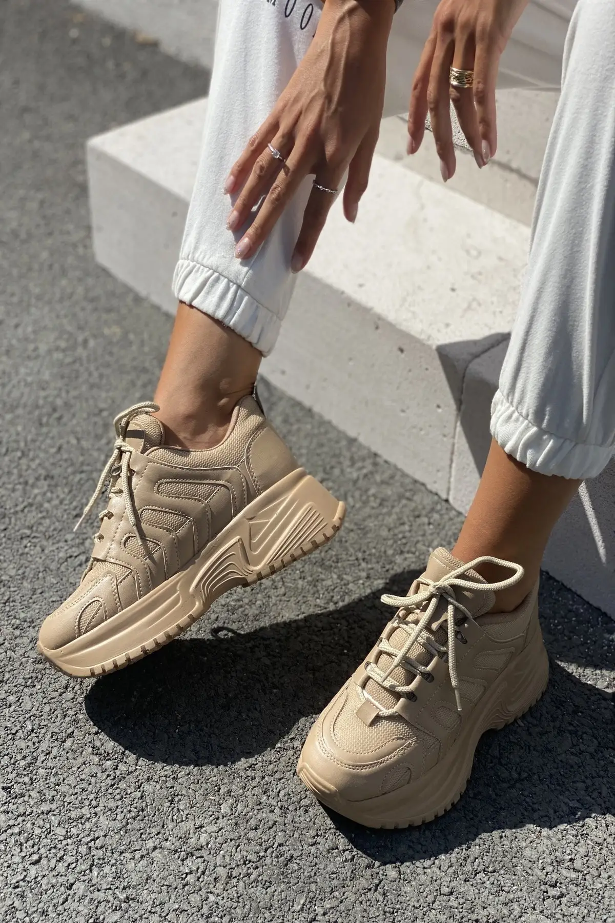 

Женские кроссовки, Повседневная модная удобная обувь на платформе, женские высокие кроссовки с вулканизированной подошвой