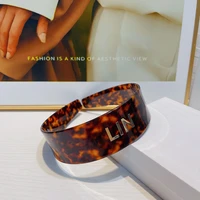 hot selling vintage tortoiseshell acrylic resin letters wide edge hair band headband luxury design jewelry girls hair accessorie