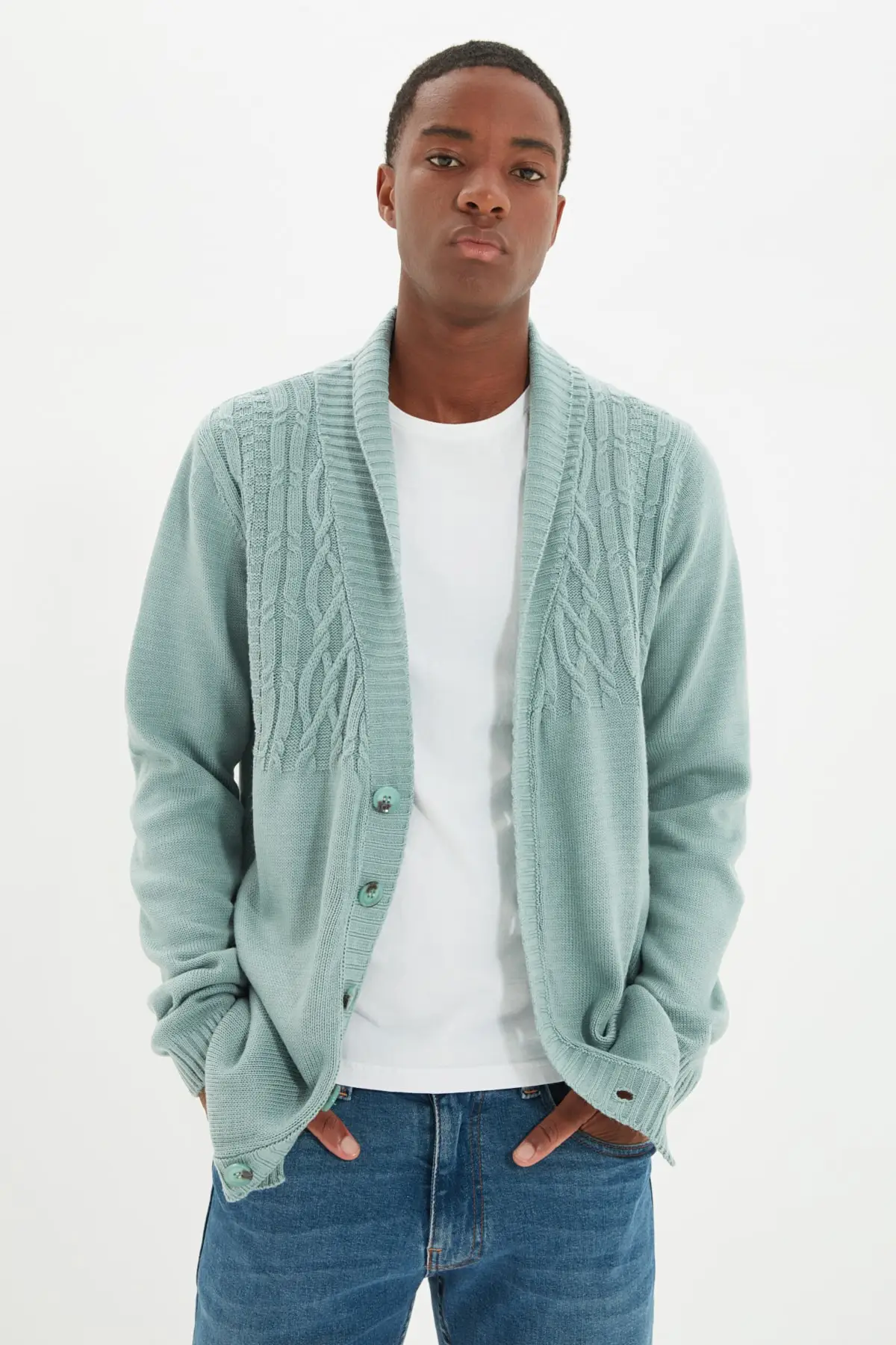 

Trendyol Male Slim Fit Shawl Collar Hair Weave Detaylı Cardigan TMNAW22HI0849