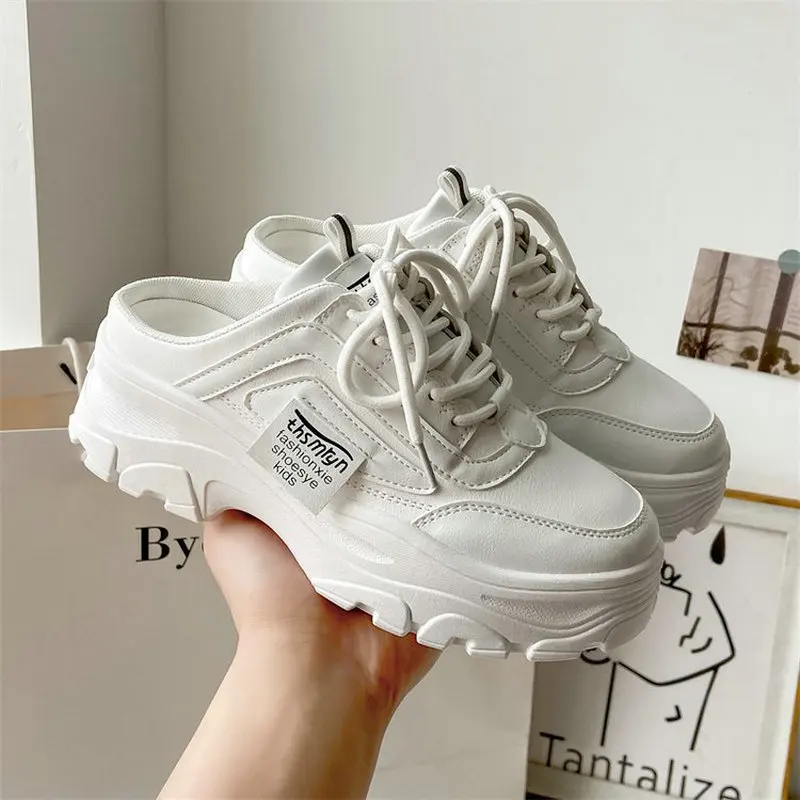 2023 Spring and Autumn Ladies Women's Shoes Casual Sports Korean Fashion Breathable Flat Bottom Running Light Travel Sneakers