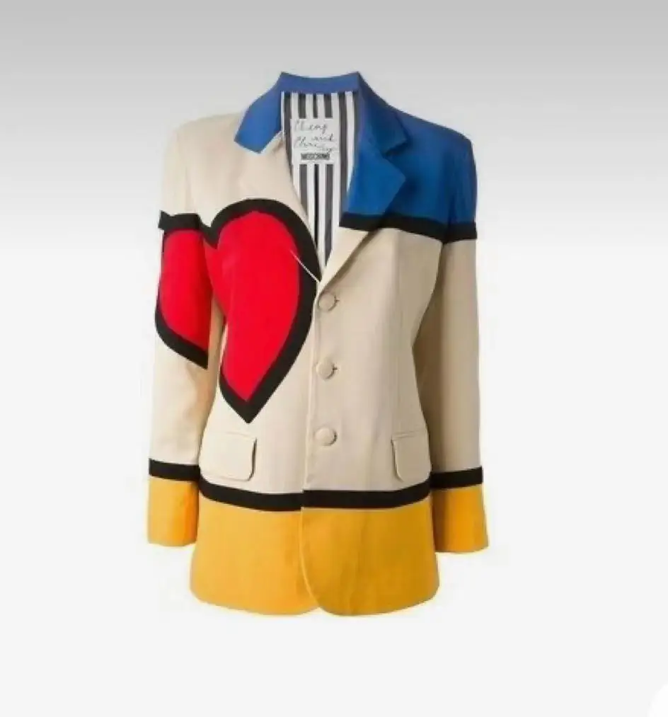 Рисунок 5 - Женский костюм для выпускного вечера Moder