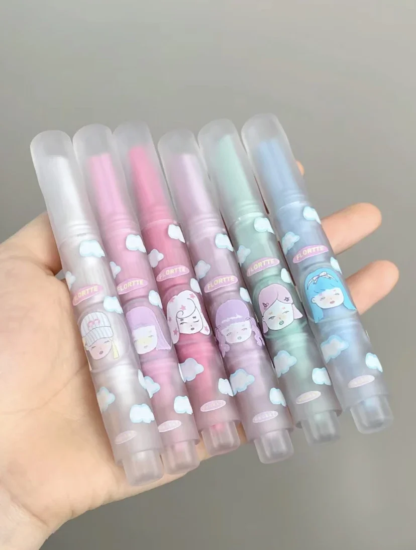 Фото Flortte Wackky Lipstick Love Solid Labial Mucus Moisturizer Бархатная туманная поверхность Длительная милая девушка №2
