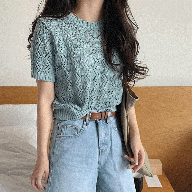 Женская трикотажная блузка с коротким рукавом и круглым вырезом универсальная