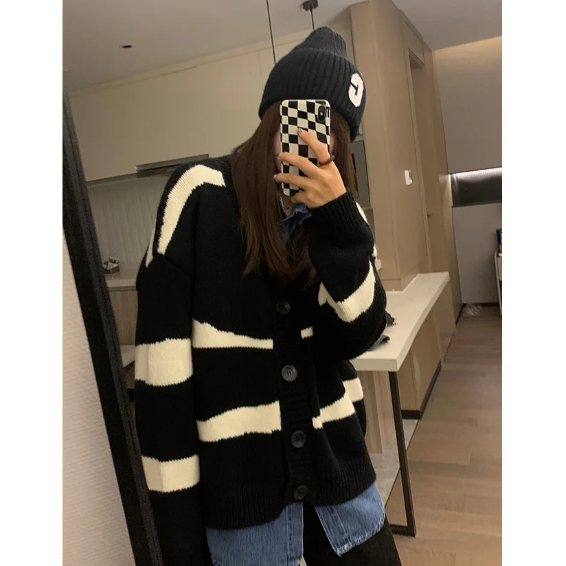 

sweate rwoman winter 2022 black cardigan women korean style fashion long sleeve top clothes knitted oversized striped vintage