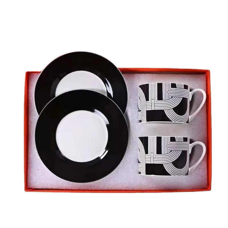 

Runway Style Bone Ceramic European Style Western Condiment Dish Tableware Set Oval Shaped Rallye Plates Tea Cup Coffee Mug