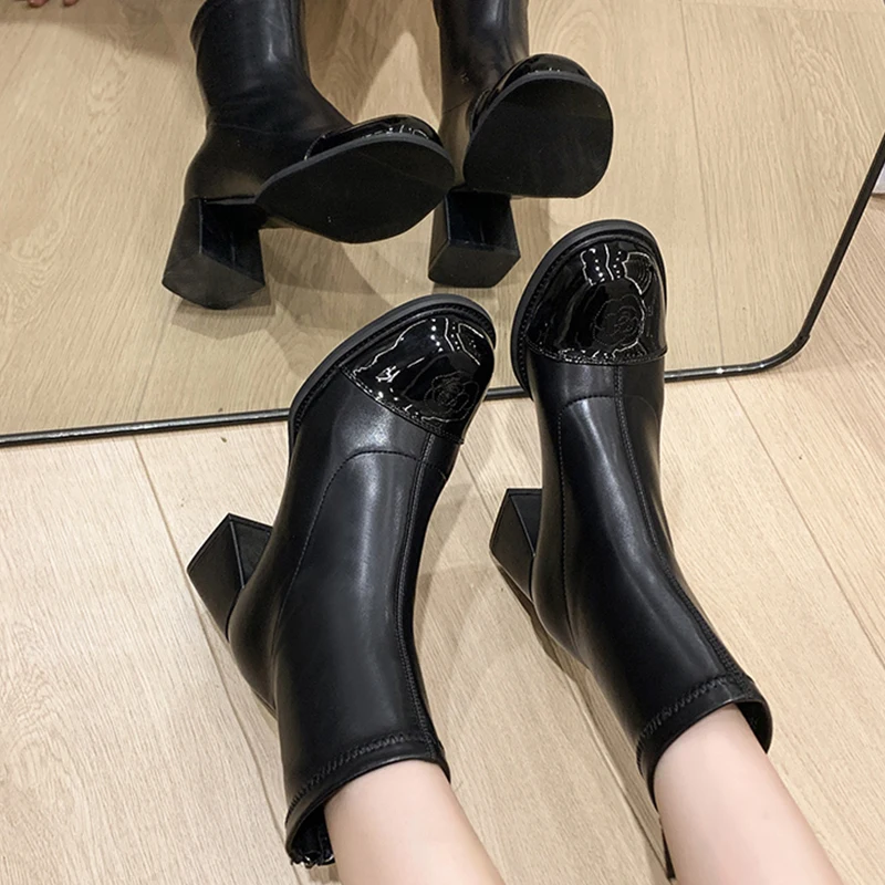 Белые ботильоны женская обувь осенние ботинки женские низкие 2024 цветов осень