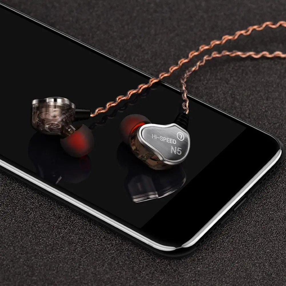 

Earphone In-ear Lightweight Noise Cancelling Sports Stereo Gaming Earbuds Wired Headphone for Karaoke