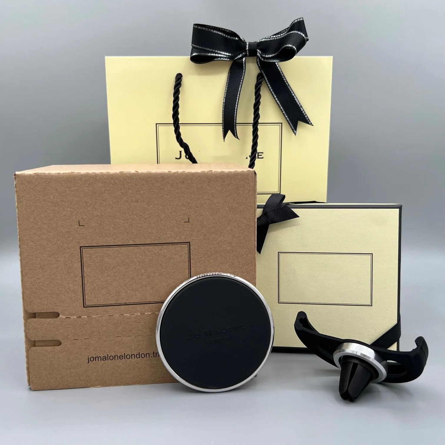 

High quality Car Fragrance Hanging Perfume Interior Decoration Good Smell LimeBasil Wild Bluebell Best Gift Car Air Freshener