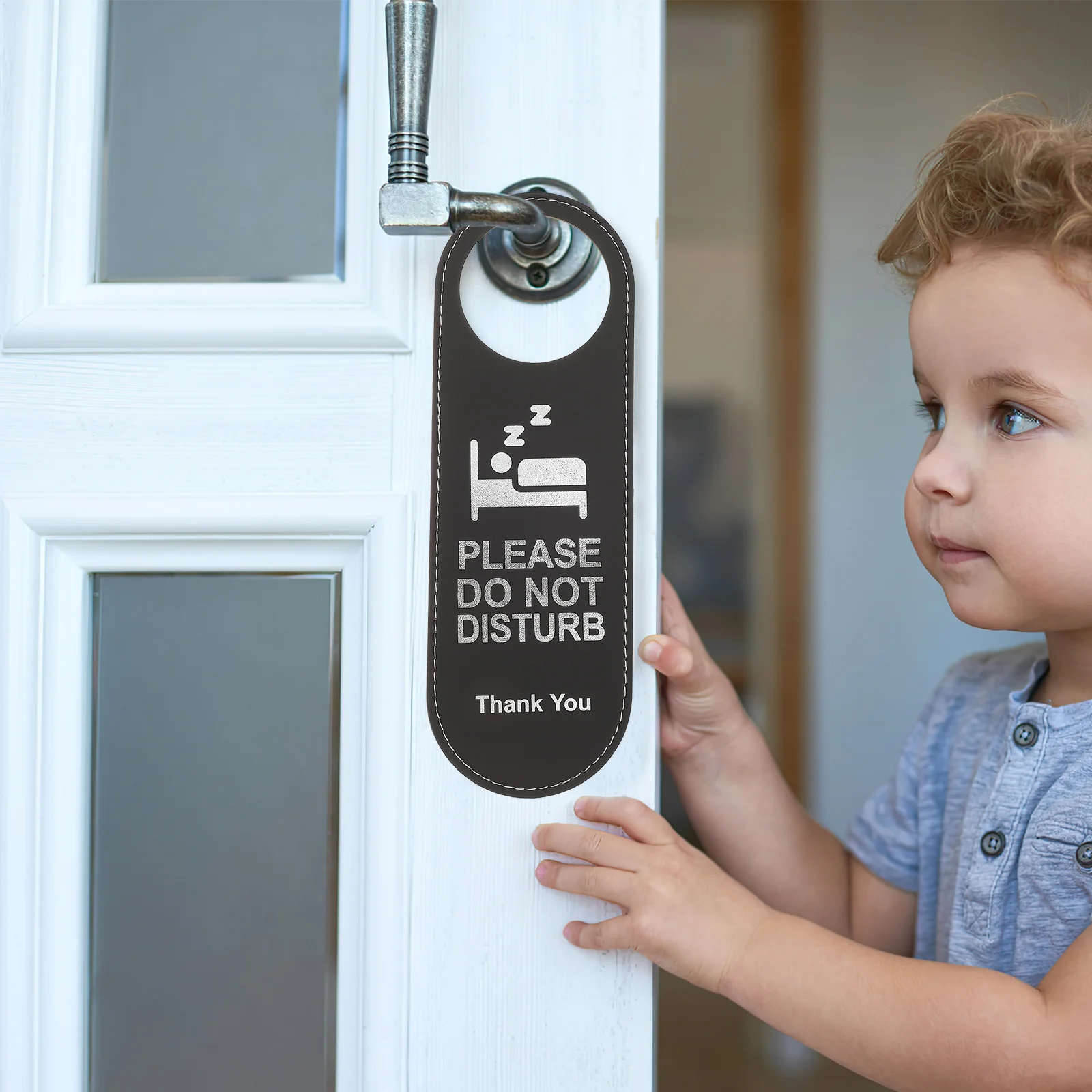 Рисунок 3 - декоративные вешалки для пальт