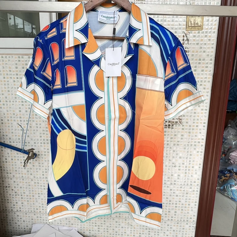 Рисунок 2 - Мужские и женские шорты с принтом Парижа и Касабланки