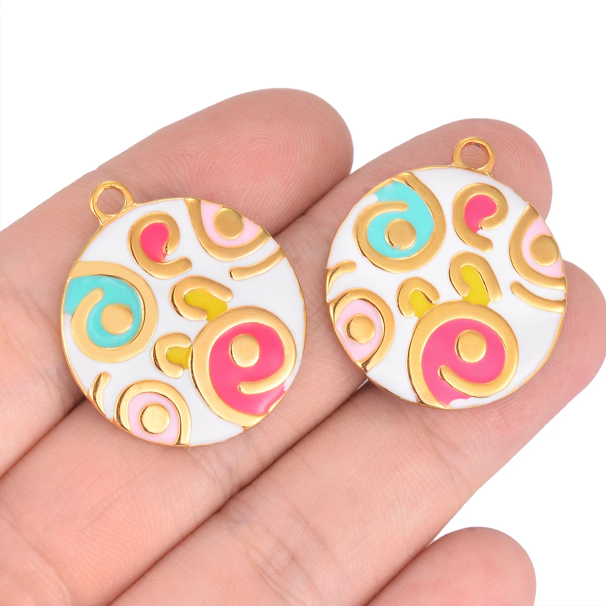 4Pcs/lot Stainless Steel Wholesale Colorful Round Pendant Charms Gold Plated for DIY Bracelets Necklaces Jewelry Making Supplies