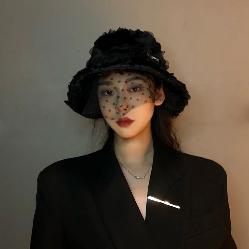 

Autumn and Winter Korean New Personality Niche Rose Plate Embroidery Fisherman Hat Warm Women Bucket Hat