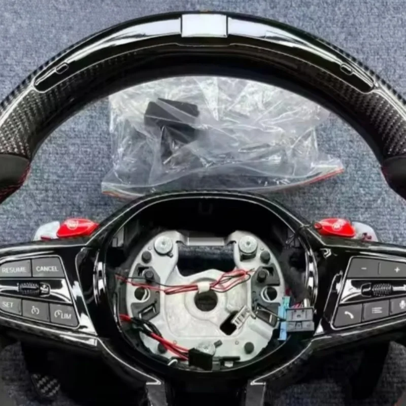 Фото Светодиодный индивидуальный руль из углеродного волокна и кожи для BMW G20 G21 G22 G26 G30 G11 G12 G31 G32 G38 M3 M4 M5 M6. №2