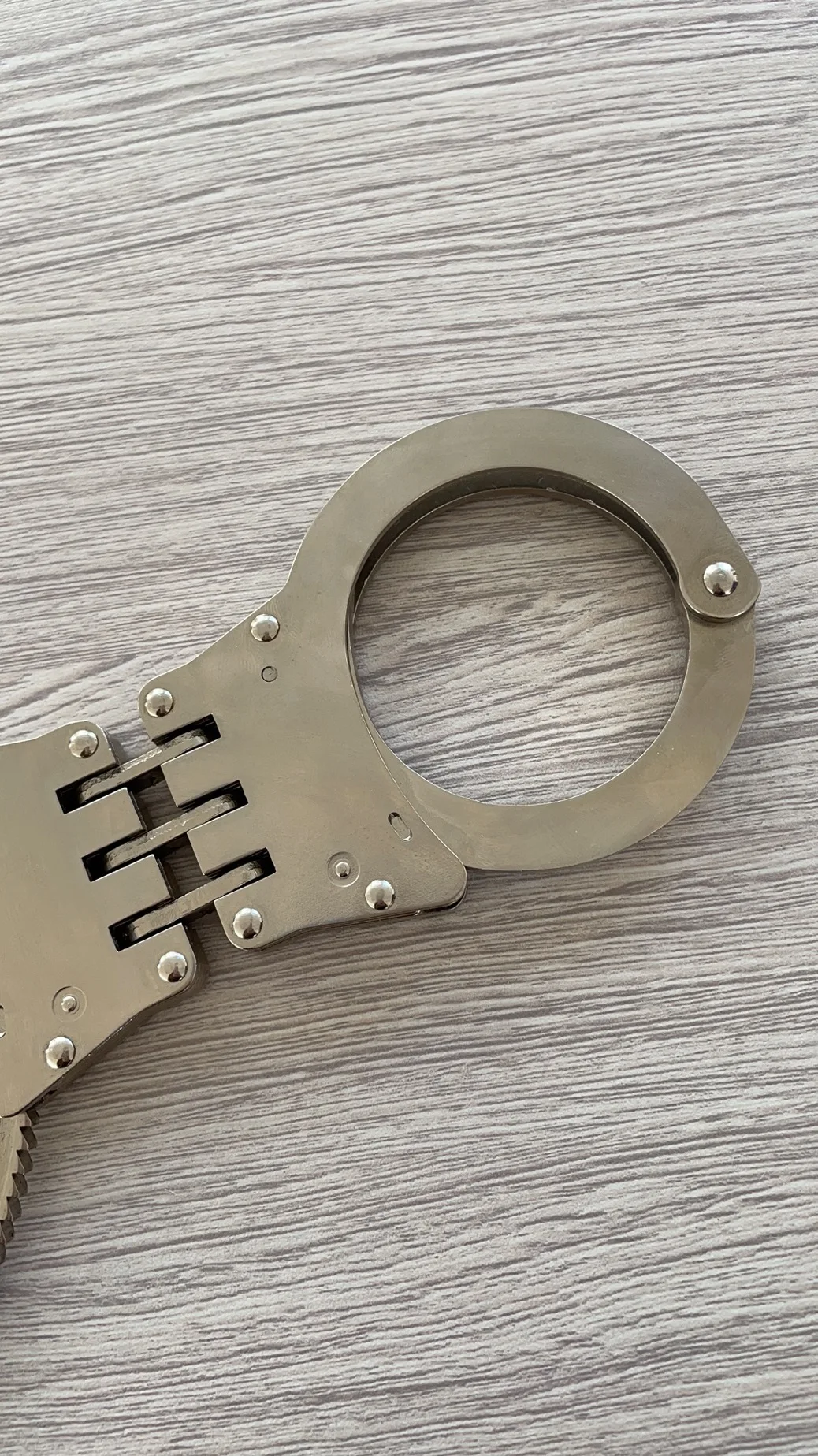 Профессиональные полицейские наручники откидной зажим военный металлический