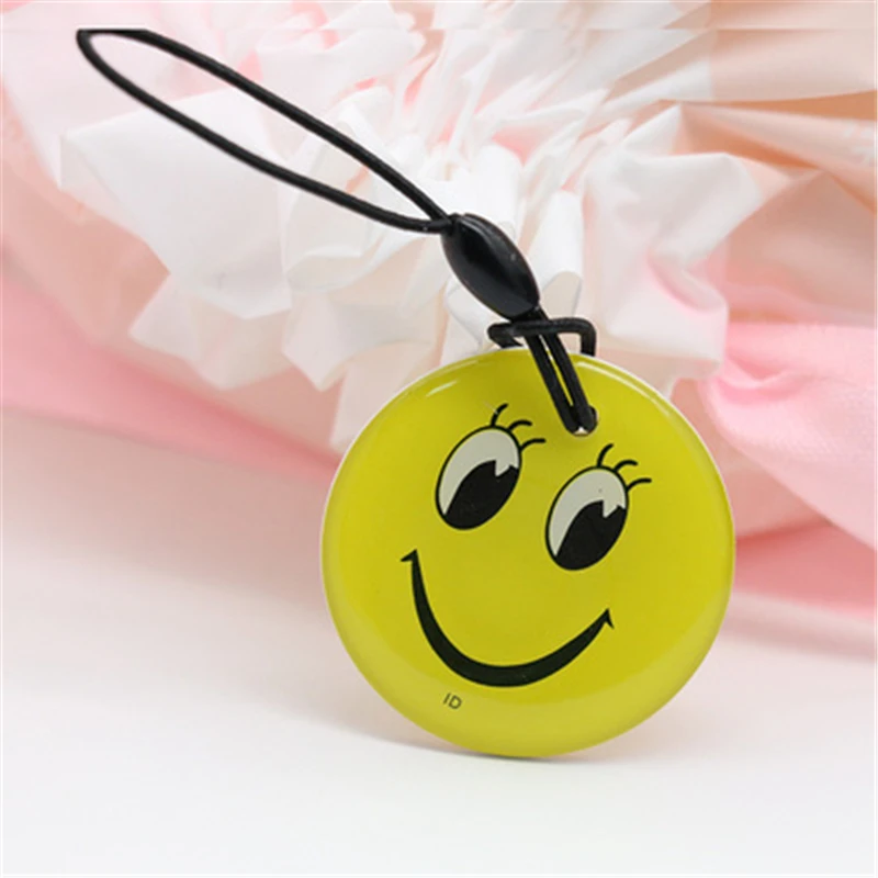 

Cartoon Keyfobs KeyChain Chip EM4305 T5577 RFID Card Blank 125Khz Rewritable Key Fob Unstandard Llavero Porta Chave Proximity