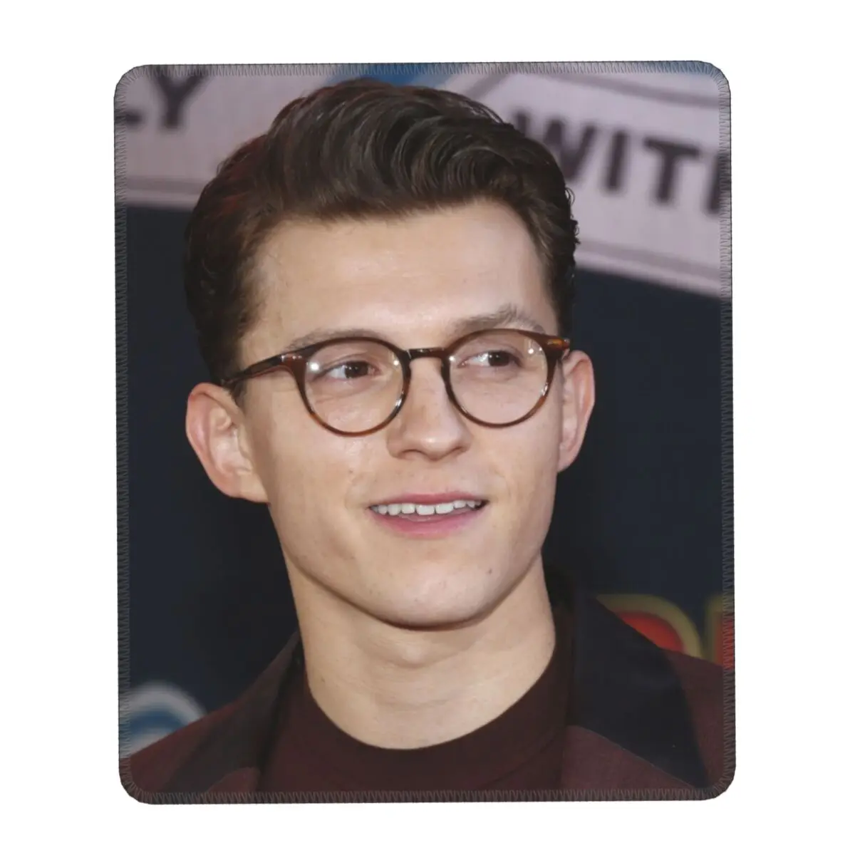 

Квадратный Нескользящий Резиновый коврик для мыши Tom Holland с прочными прошитыми краями