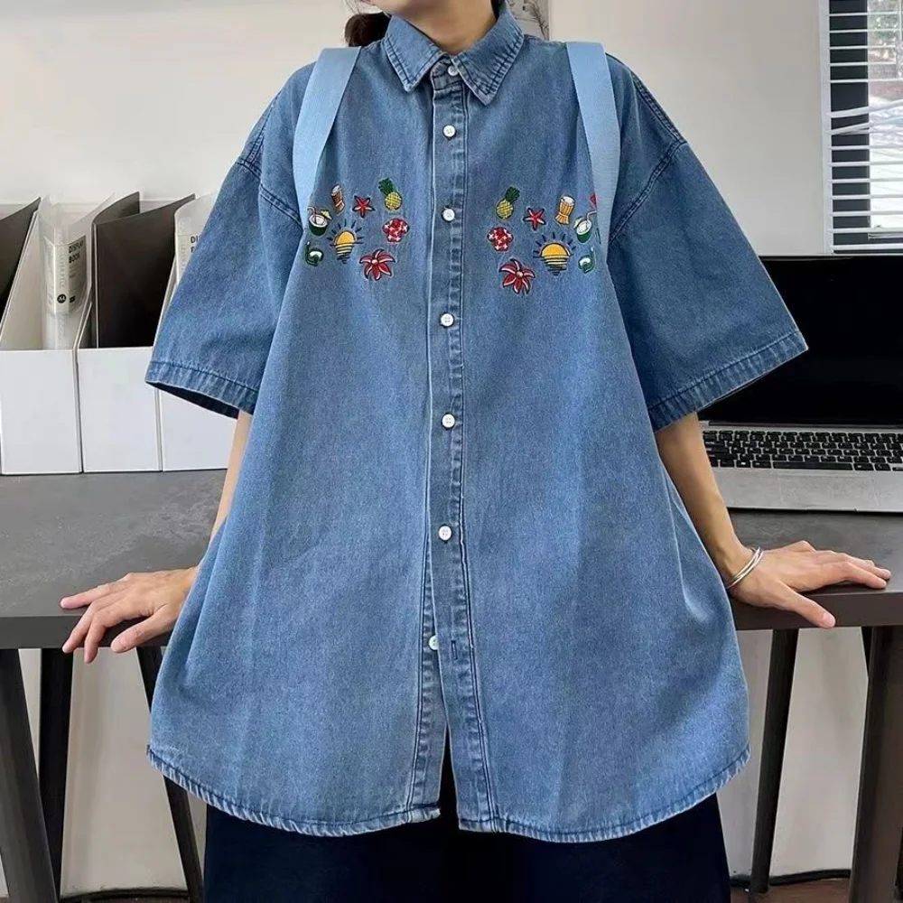 

Забавные шикарные голубые джинсовые рубашки с вышивкой, женские повседневные рубашки с коротким рукавом, Мужская блузка на пуговицах, летние корейские Топы
