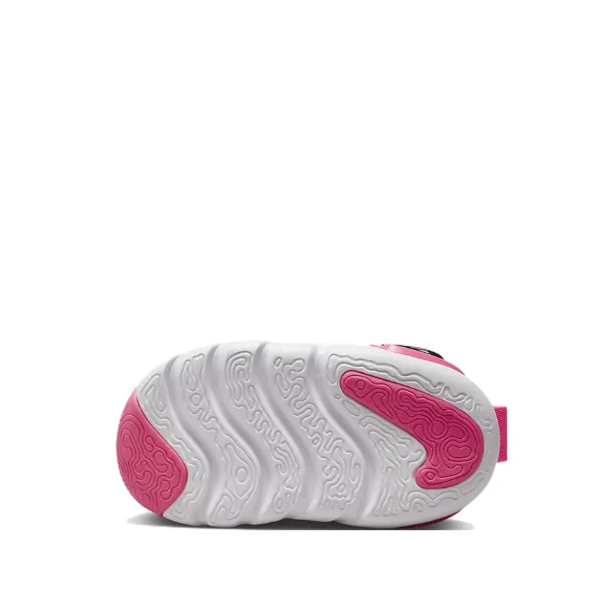Низкие повседневные туфли Nike Dynamo Go Baby для малышей черные розовые гусеницы