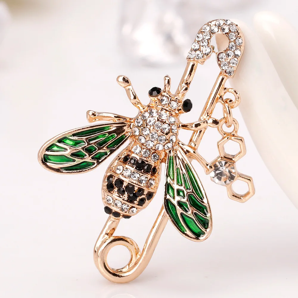 

Sheishow Fashion OL Style Bee Shaped Commuter Brooch for Men Women Drop Glaze Inlaid Rhinestone Process Jewelry Unisex Design