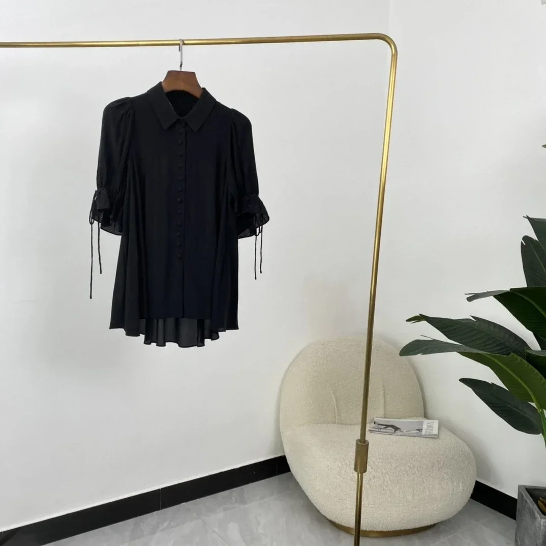 Шелковая черная блузка с оборками и отложным воротником однобортная рукавом до