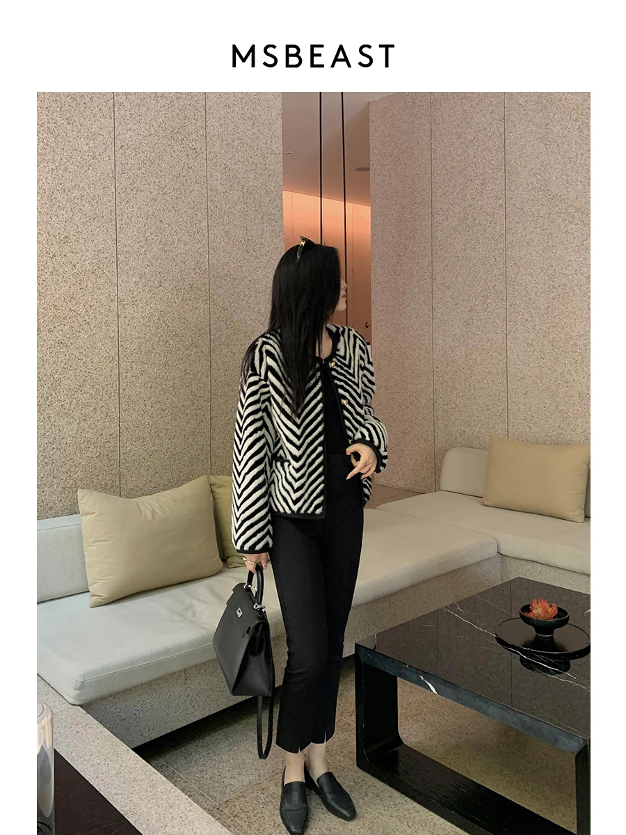 V-Shaped Leather Purple Standard Mink Fur Coat Female Marten Overcoats Whole Mink O-neck Short