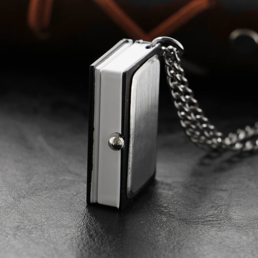 Рисунок 4 - Уникальные кварцевые карманные часы с черным скелетом