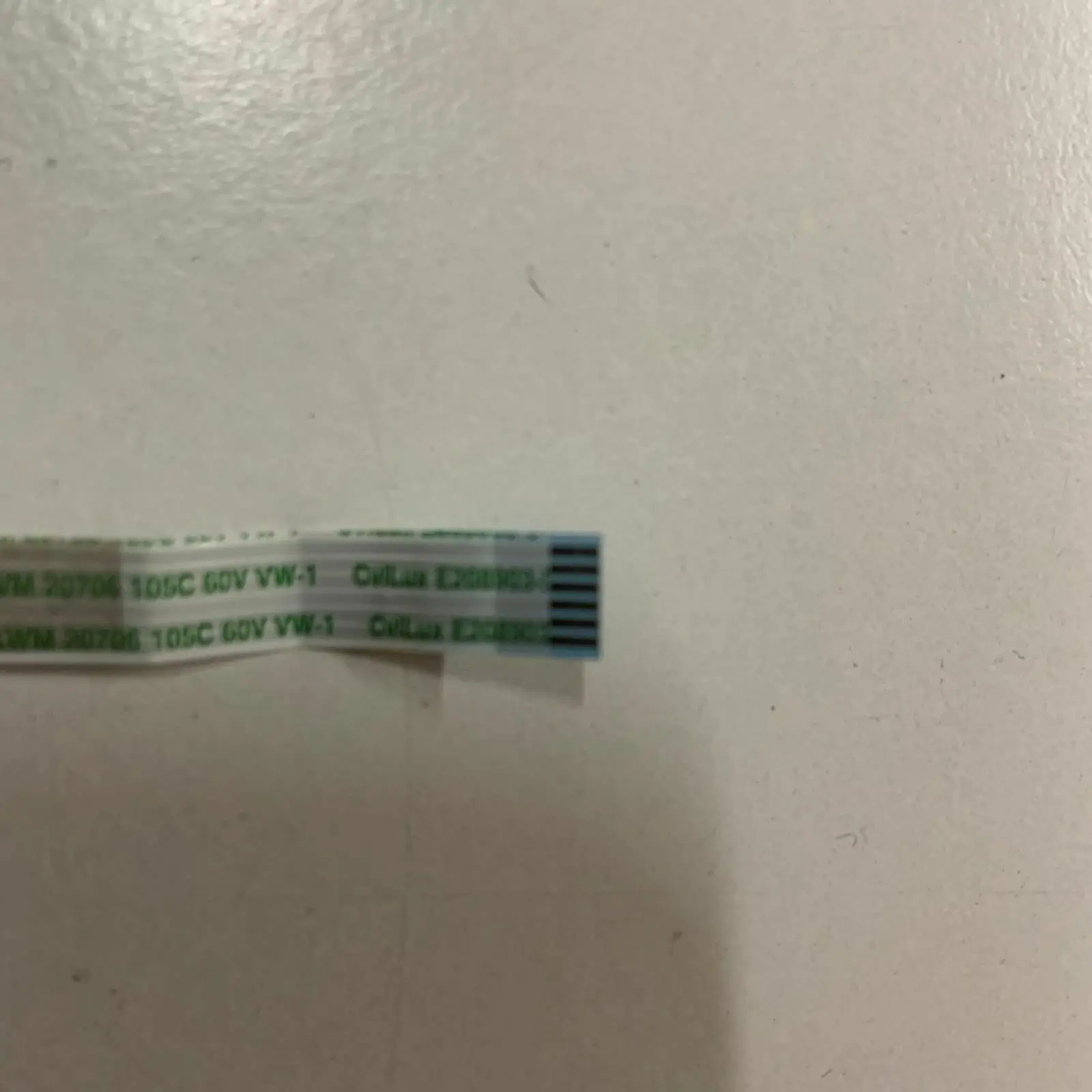 

Для оригинального CviLux E208903-5 AWM 20706 105C 60V VW-1 6 Pin 82 мм x 7 мм ленточный кабель