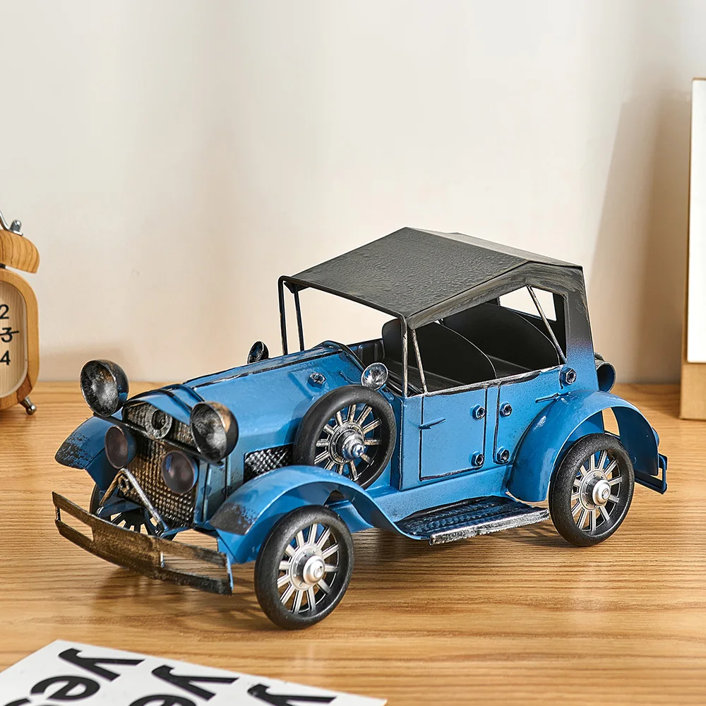 

Modern Home Decor Truck Model Christmas Desktop Decoration Kids Party Gifts Vintage Metal Car Ornaments Office Home Decoration
