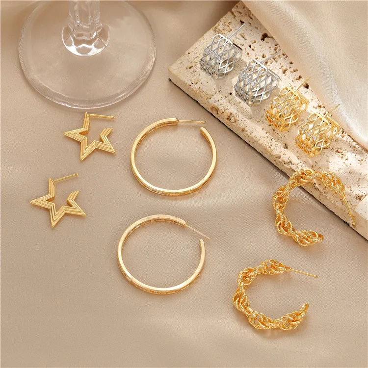 

Fashion Korean Metal Elegant Hoop Earrings for Women 2023 New Gold Color 925 Silver Pin Star Twist Earrings Jewelry Brincos Gift