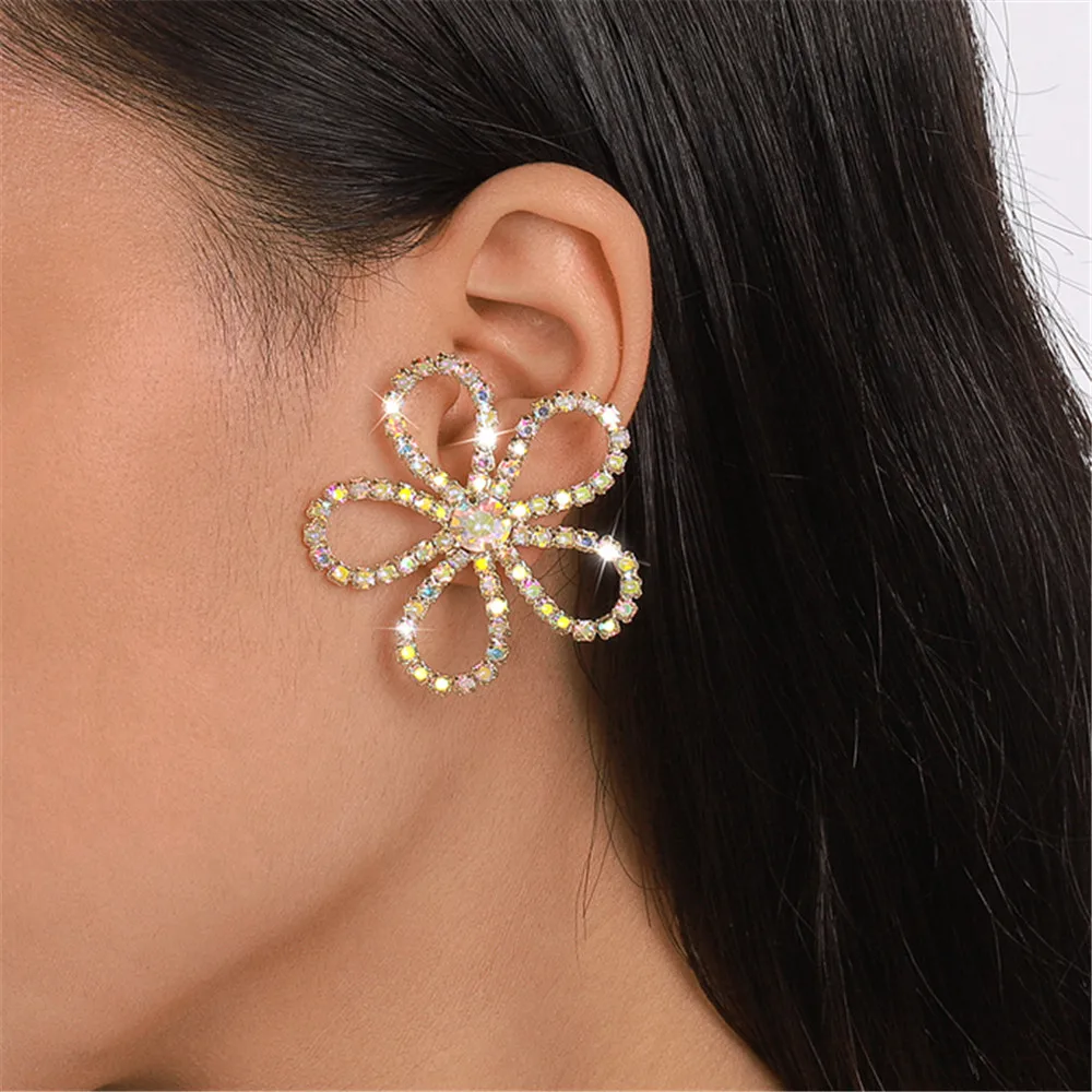 

2022 Full Rhinestone AB Color Flower Shape Drop Stud Earrings Christmas Gift for Women Crystal Geometric Dangle Earrings Jewelry