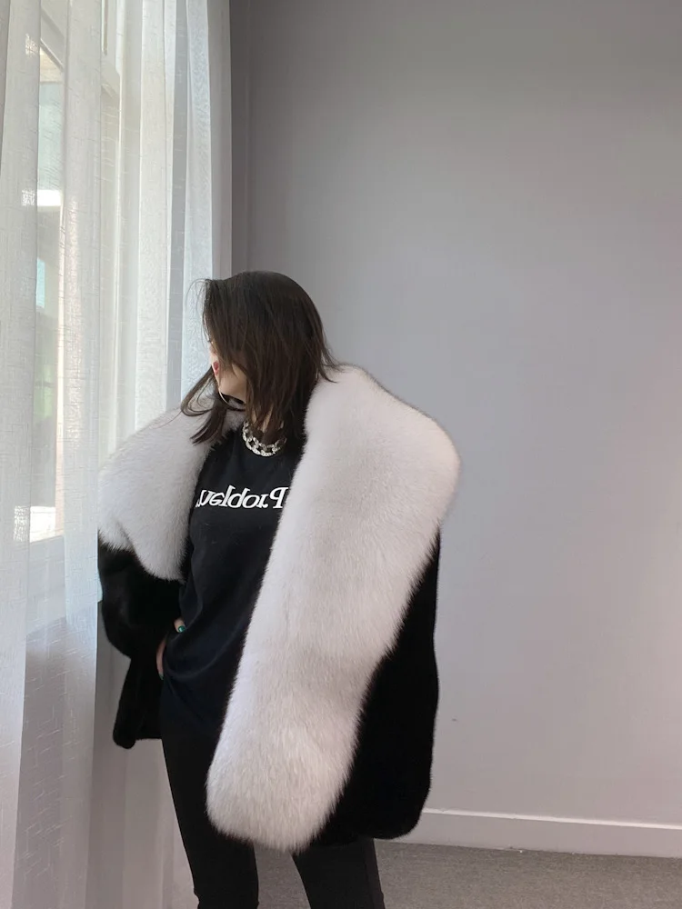 Рисунок 4 - Импортное женское меховое пальто