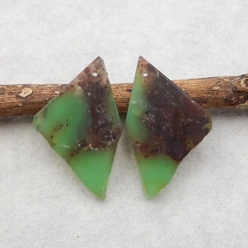 

Semiprecious Natural Stone Chrysoprase Gemstone Nugget Earrings Accessories For Women Fashion Jewelry 34x20x3mm 6g