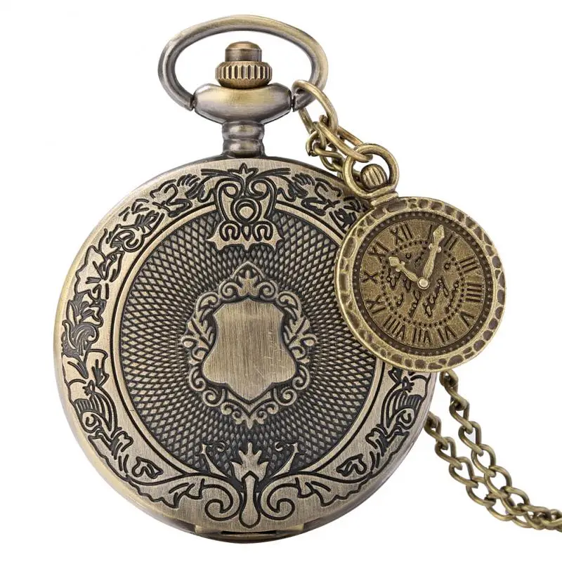 

Bronze Shield Classic Roman Numeral Dial Quartz Pocket Watch Floral Rattan Flower Practical Pocket Clock Pendant with Accessory