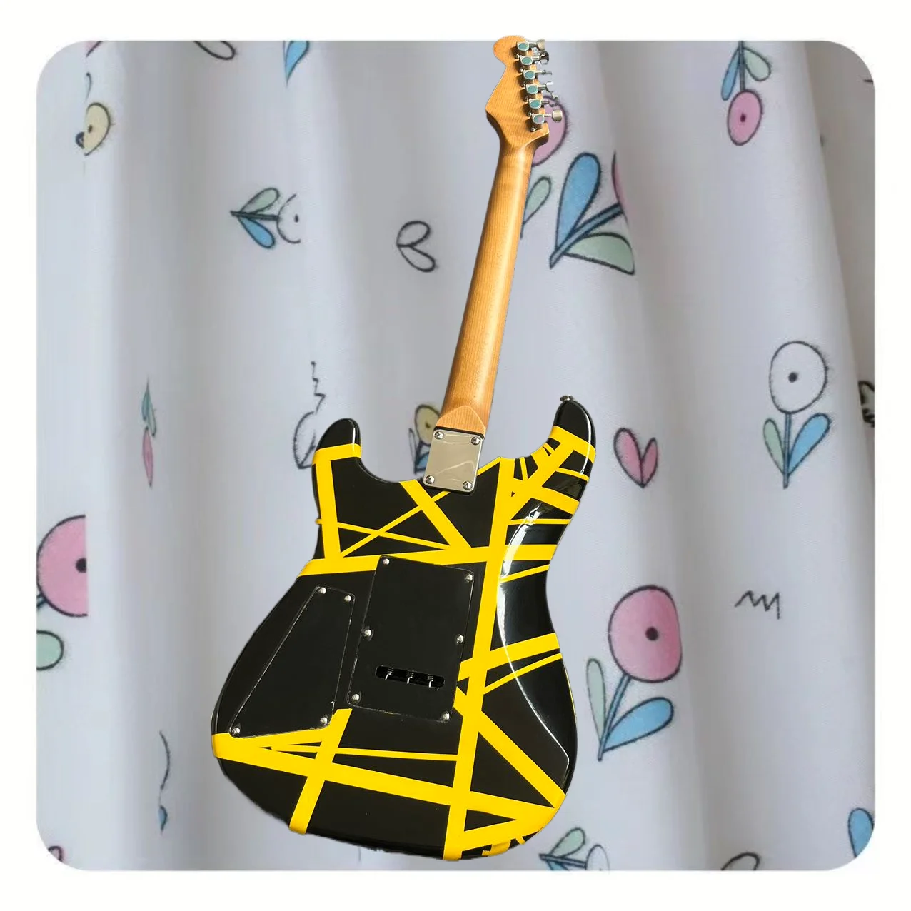 Электрическая гитара Заводская индивидуальная Кленовая шейка корпус в форме