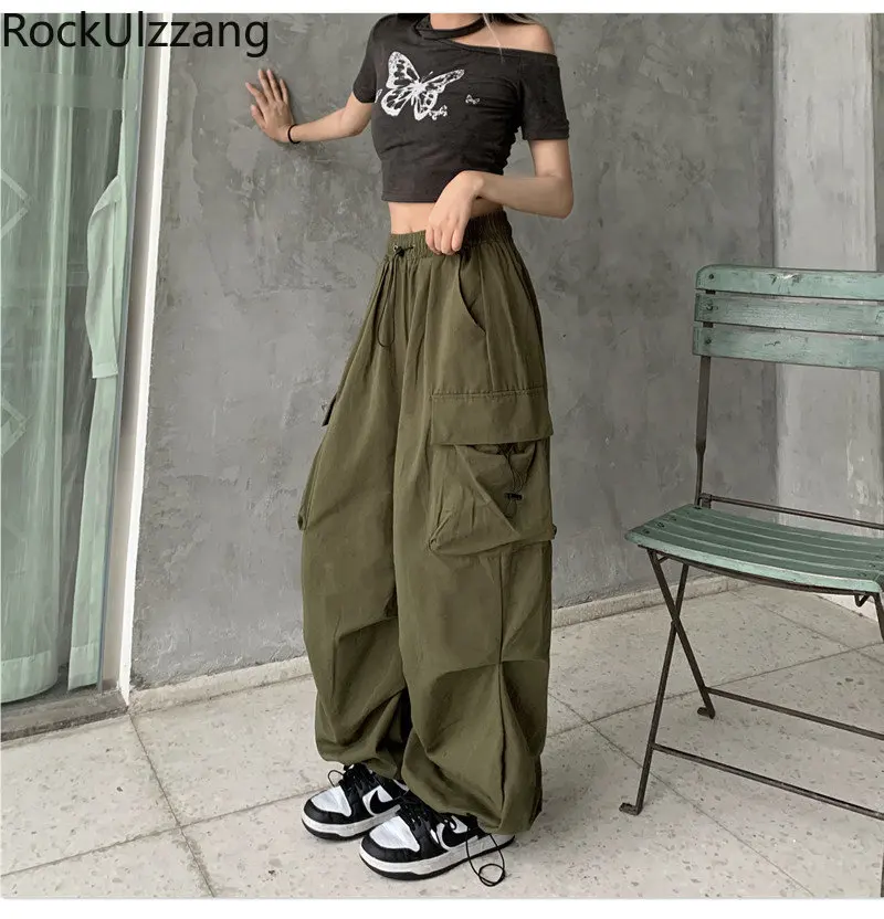 

Stacked Ruched Side Pocket Cargo Jogger Pant,Drawstring Elastic Waist Baggy Techwear Streetwear Women y2k Trouser Grunge Punk