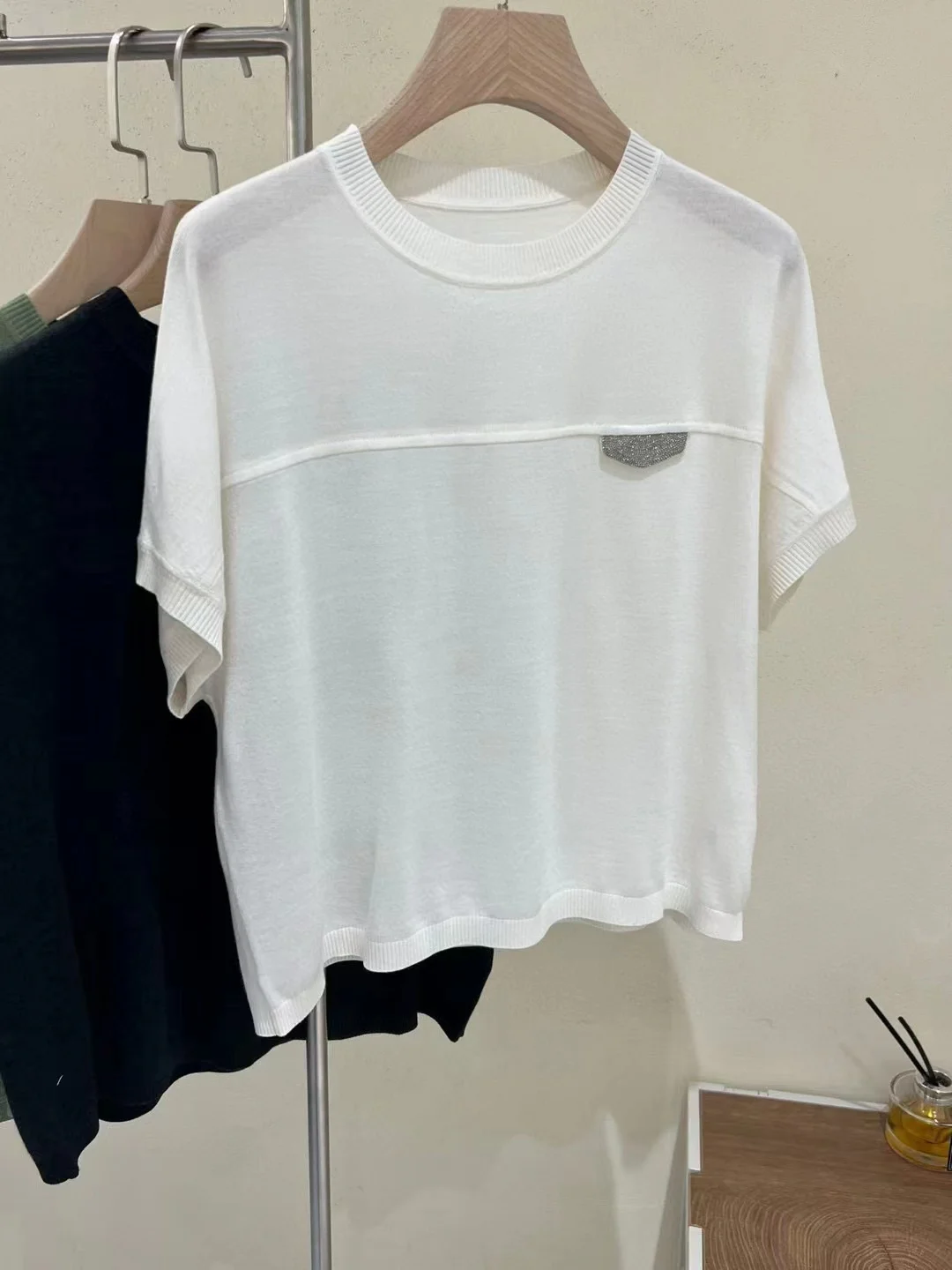 Трикотажная блузка из шерсти мериноса в повседневном стиле