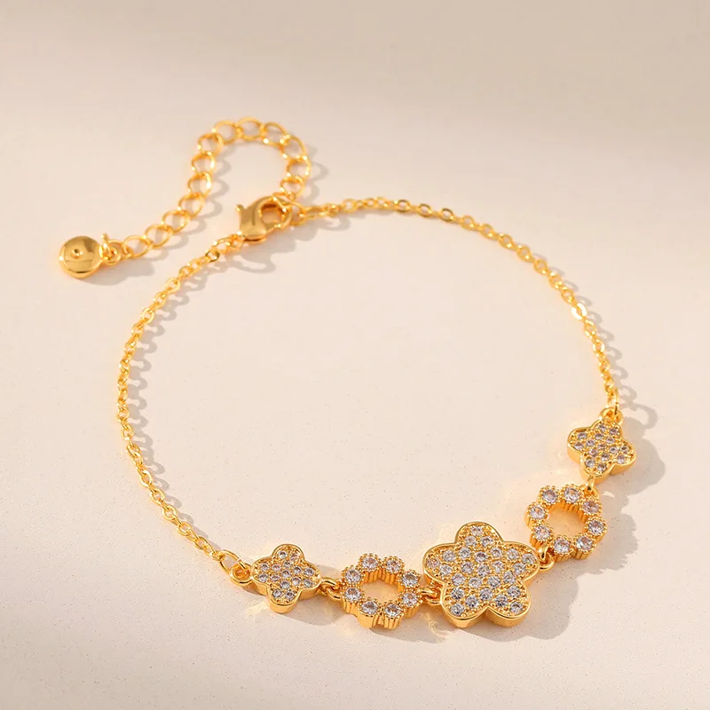 

CCGOOD Five-pointed Star Flower Design Luxury Bracelet for Women Gold Plated 18 K High Quality Minimalist Jewelry Pulseras Mujer